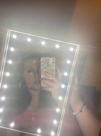 Photo of Nicole VanGilder